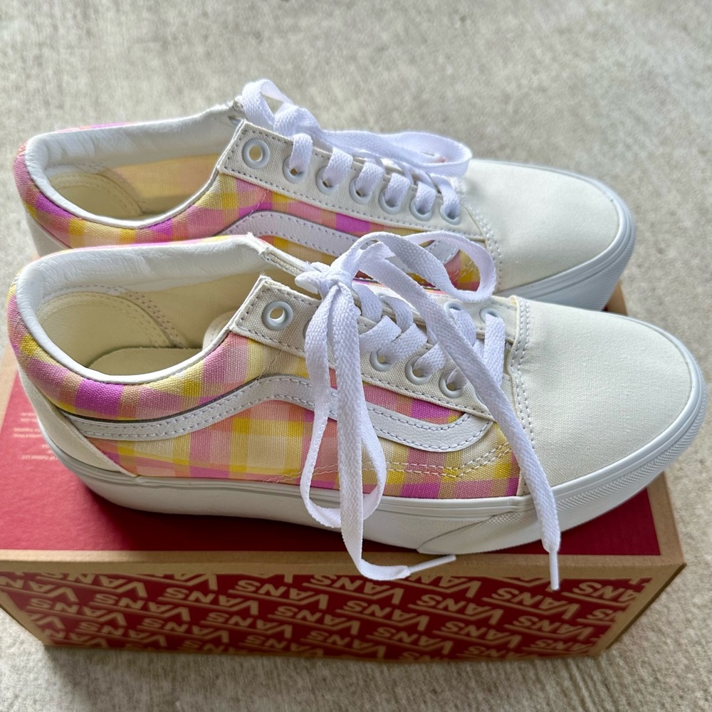 VANS Old Skool Platform Shoes